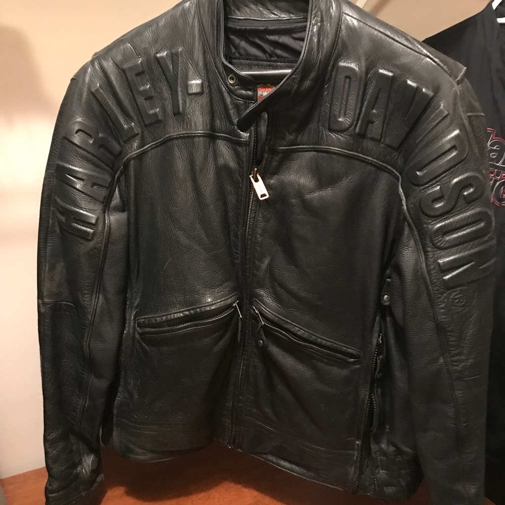 Men’s heavy duty Harley Davidson leather jacket.